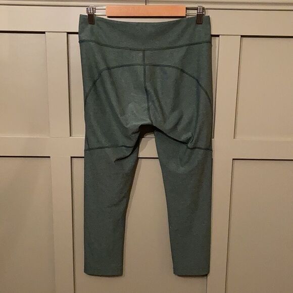 OUTDOOR Voices Warm Up Compression Leggings Hunter Green Size Large - Picture 4 of 5